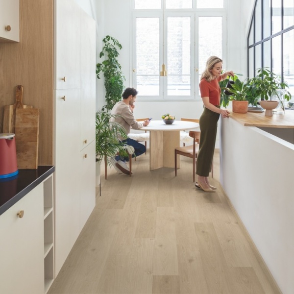 ПВХ-ПЛИТКА Quick Step BLOS Дуб береговой песчаный (упак 1,873) из каталога ПВХ-ПЛИТКА Quick Step BLOS товар ПВХ-ПЛИТКА Quick Step BLOS Дуб береговой песчаный (упак 1,873)